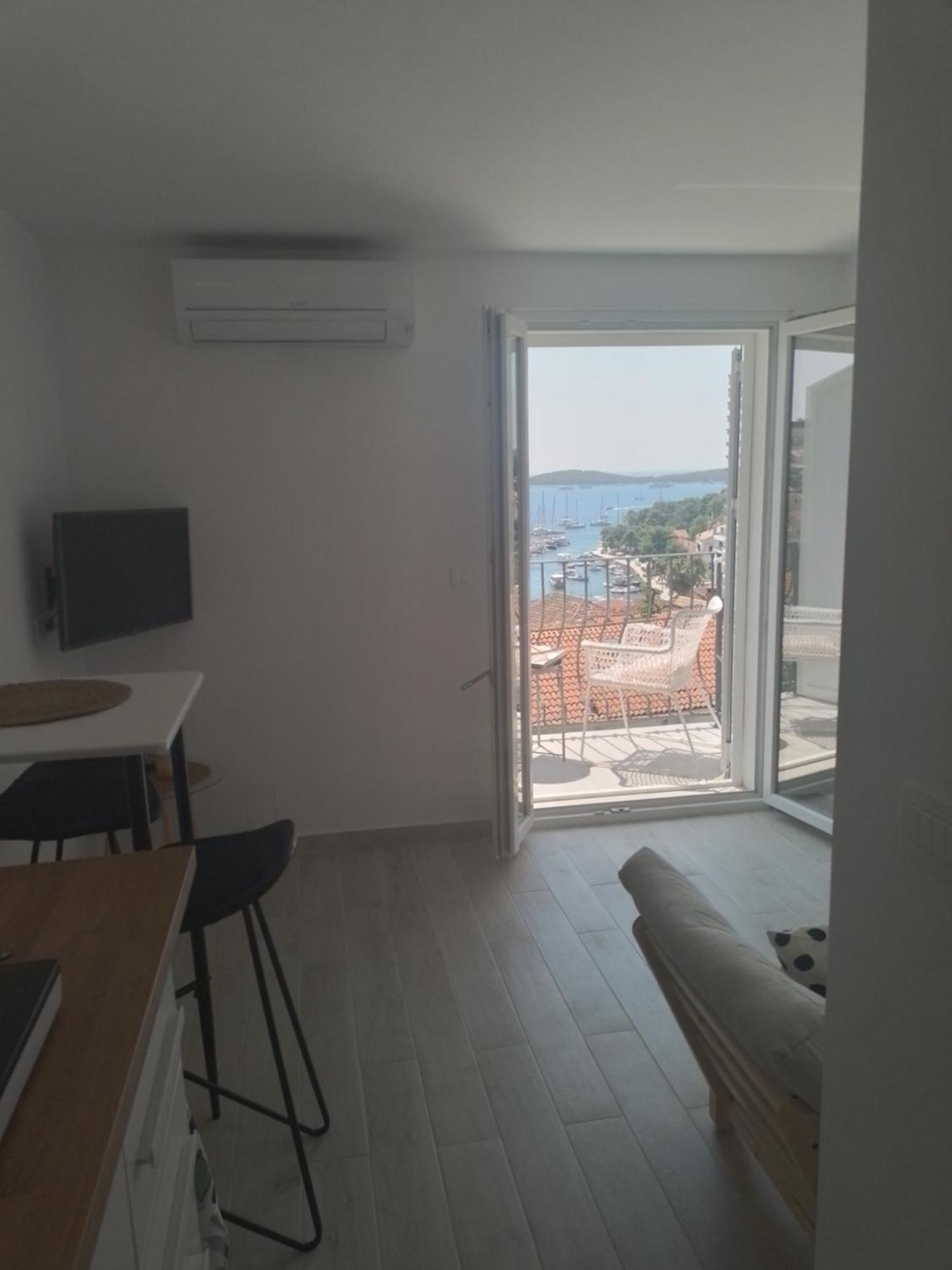 Apartments Old Town Hvar Sea View Хвар Екстер'єр фото